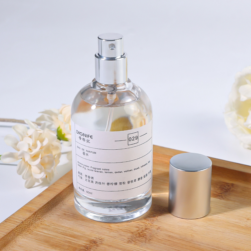 ブランド+ サンダルウッド香水 50ml、レザーセダーウッデ - Perfume Fragrance Lab のレビューと価格