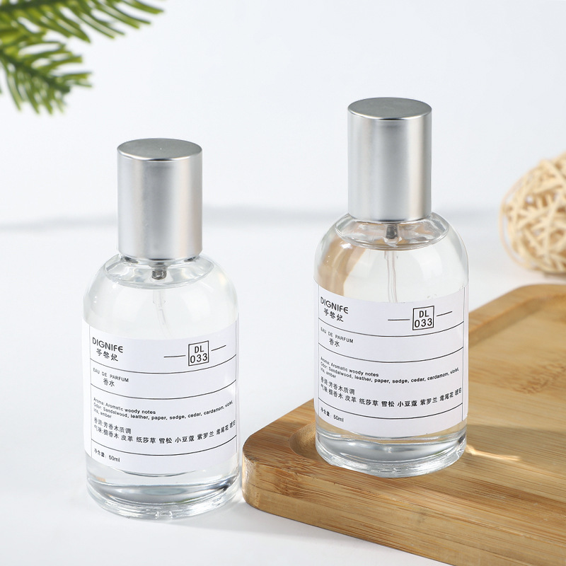 ブランド+ サンダルウッド香水 50ml、レザーセダーウッデ - Perfume Fragrance Lab のレビューと価格
