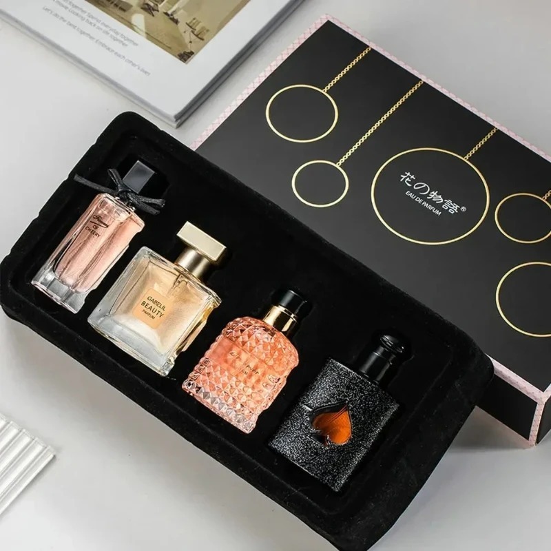 女性用香水ギフトセット 4本入り 長持ちするフローラルウッデ - The Collection Perfume Fragrance のレビューと価格