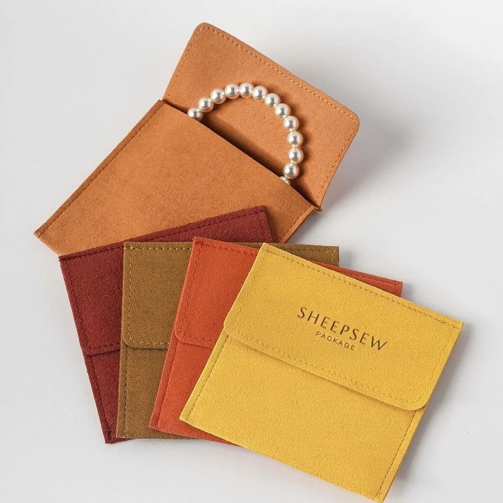 50 個ベージュソフトベルベットジュエリーバッグ石鹸フレグラ - Perfume Fragrance Logo のレビューと価格